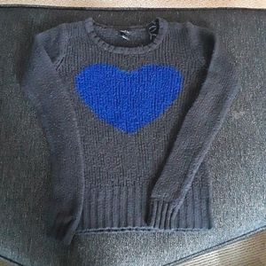 "Heart U" sweater